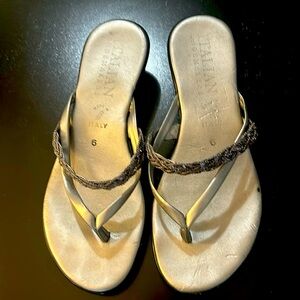 Cute silver sparkles sandles size 6